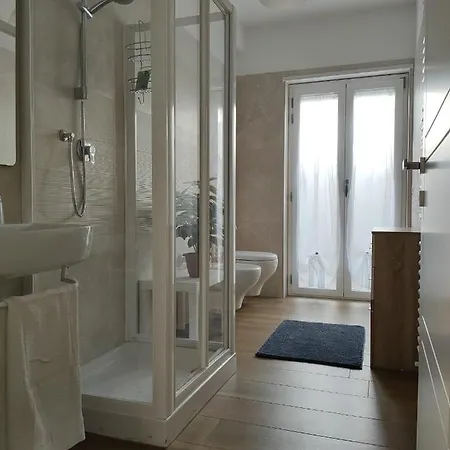 Semesterbostad Villino Maria Pia, In Villino In Centro Storico LʼAquila