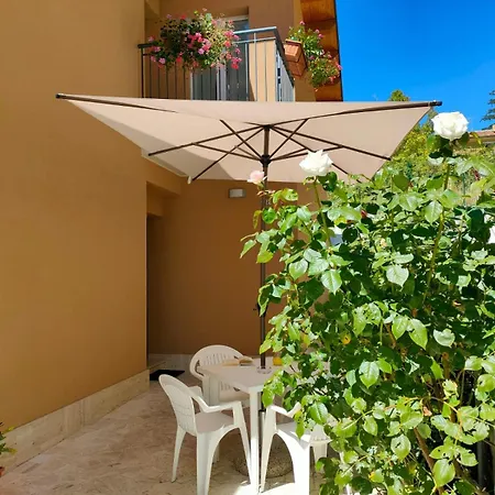 Villino Maria Pia, In Villino In Centro Storico Semesterbostad LʼAquila